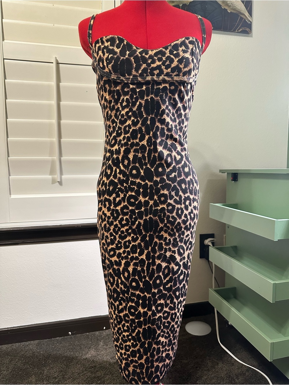 PrettyLittleThing Black & Tan Leopard Print Midi Dress